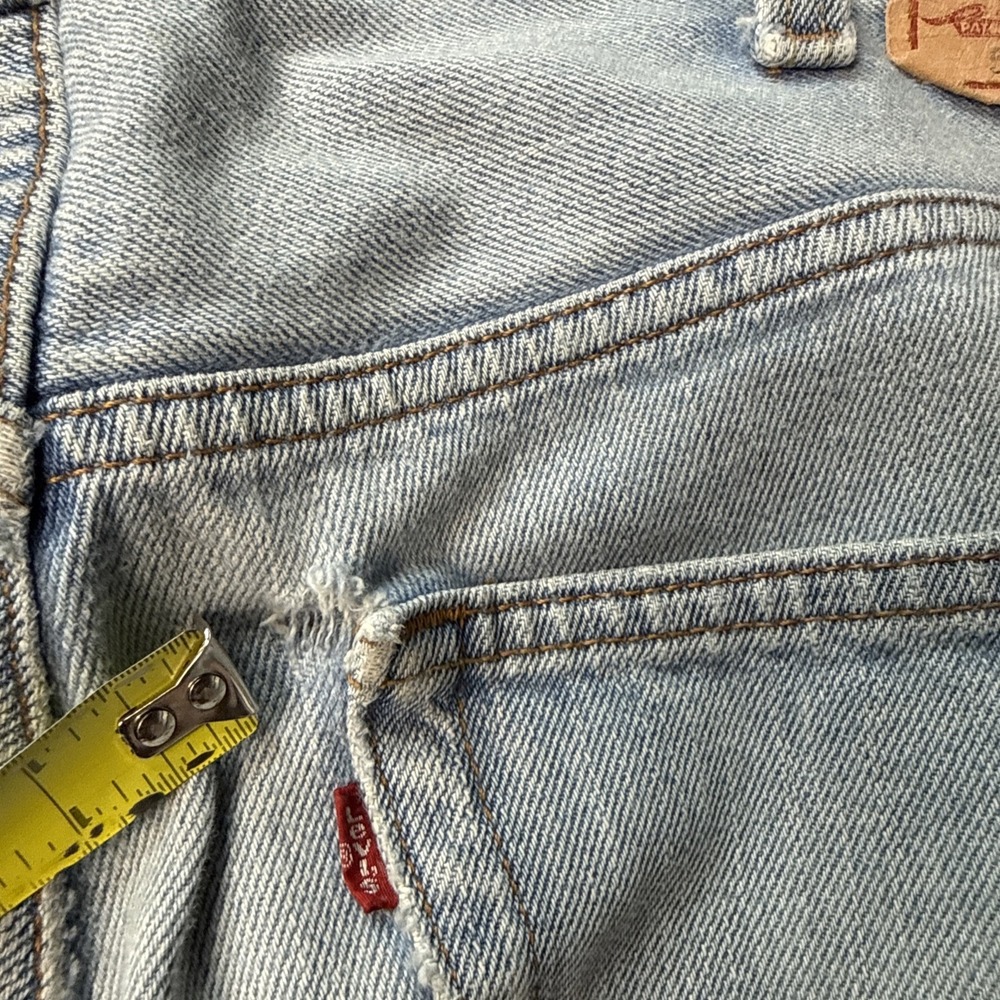 Vintage Lev's 505 Jeans Men 38x30 Blue Denim Light Wash Straight Regular Y2K - Picture 14 of 16